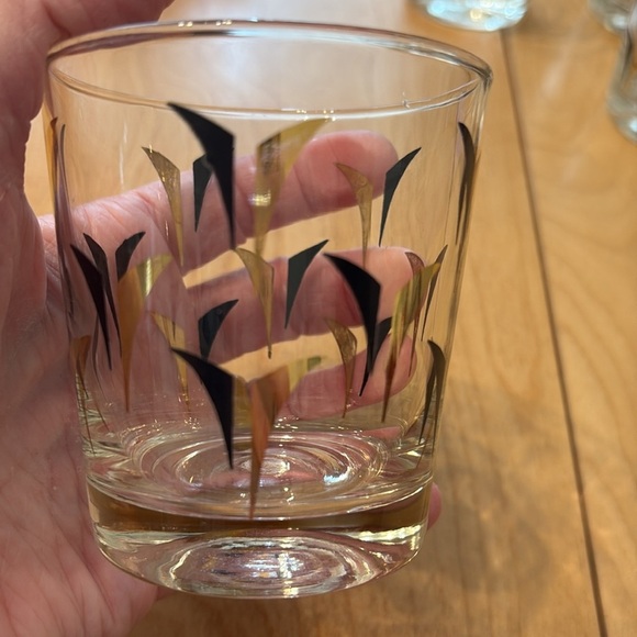 Vintage MCM Black & Gold Atomic Arrow Diamond Glasses. Set of four. - Picture 2 of 4